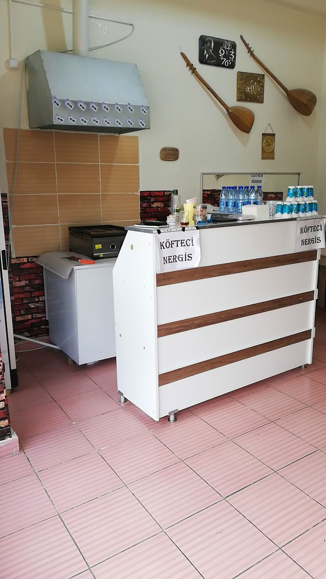 Köfteci Nergis