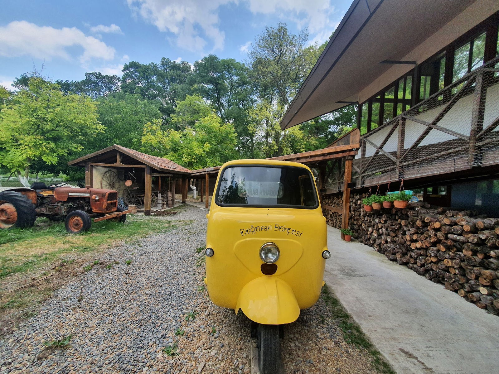 Doğanın Bahçesi Et Ve Kahvaltı Restoranı