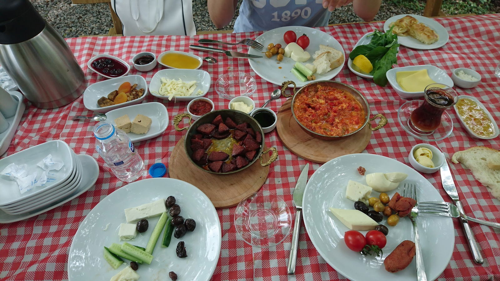 Doğanın Bahçesi Et Ve Kahvaltı Restoranı