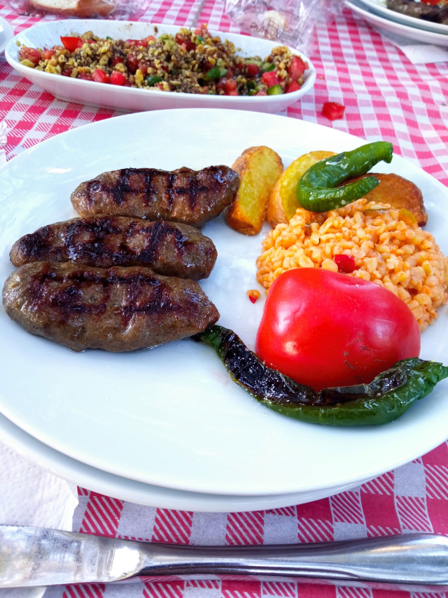 Doğanın Bahçesi Et Ve Kahvaltı Restoranı