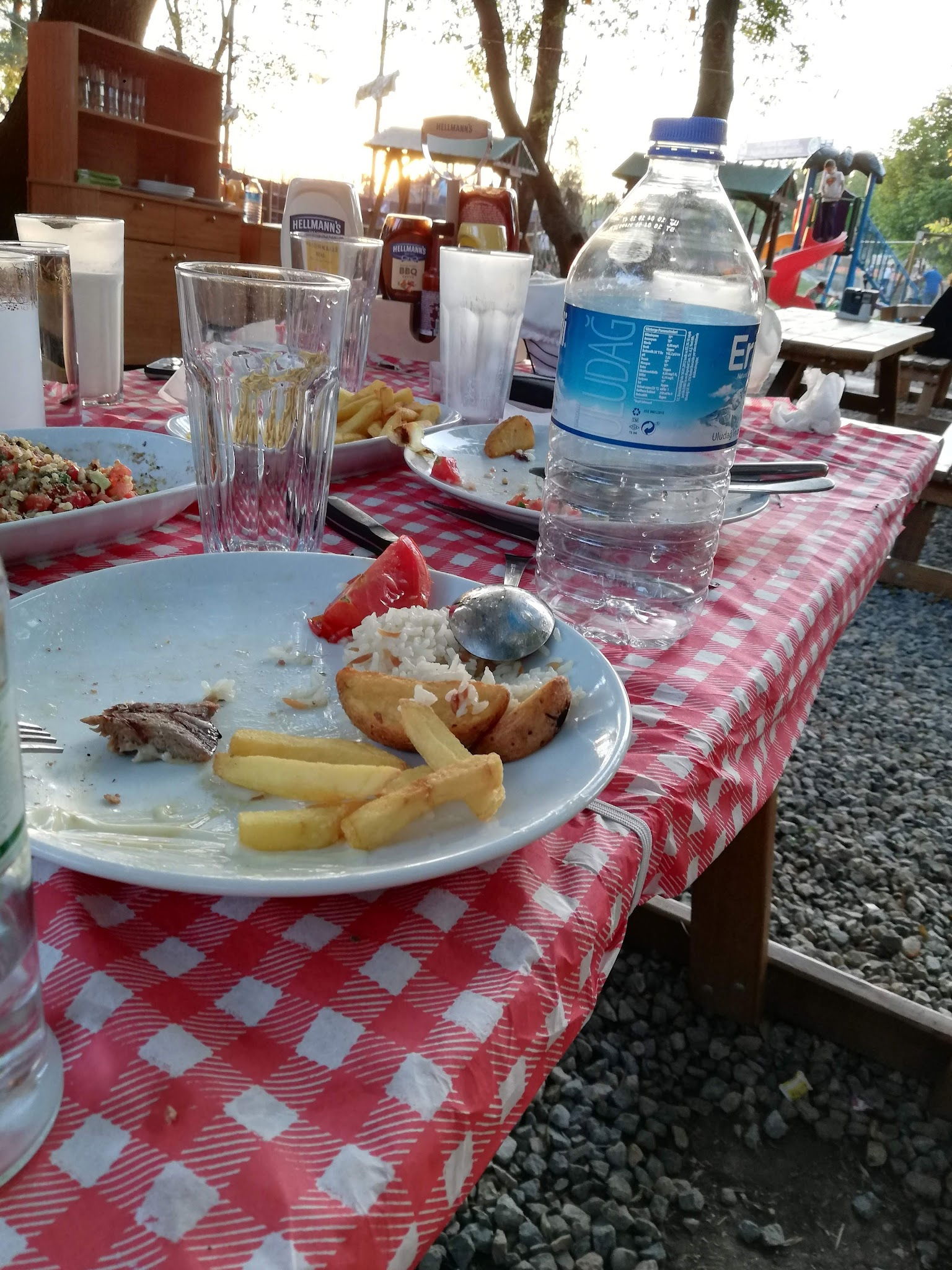 Doğanın Bahçesi Et Ve Kahvaltı Restoranı