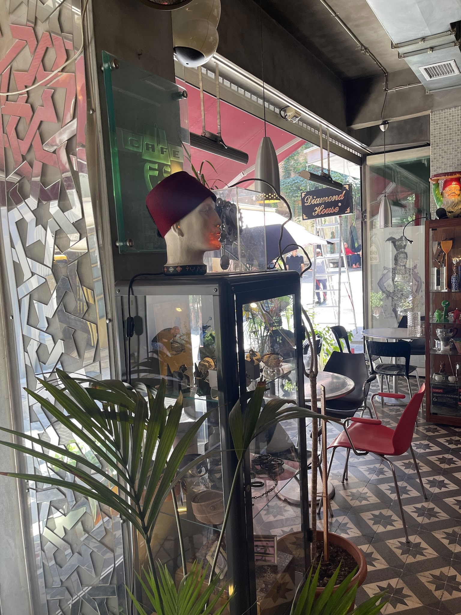 Fes Cafe- Abdulla Natural