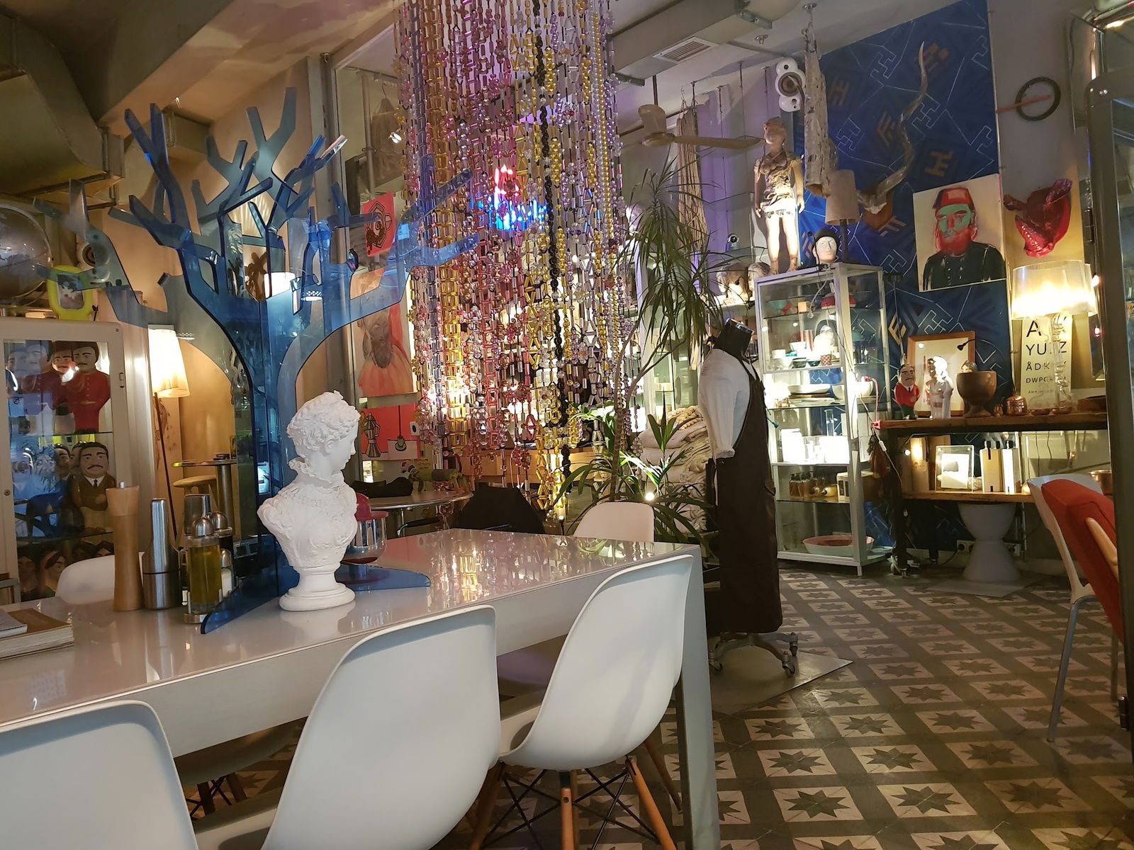 Fes Cafe- Abdulla Natural