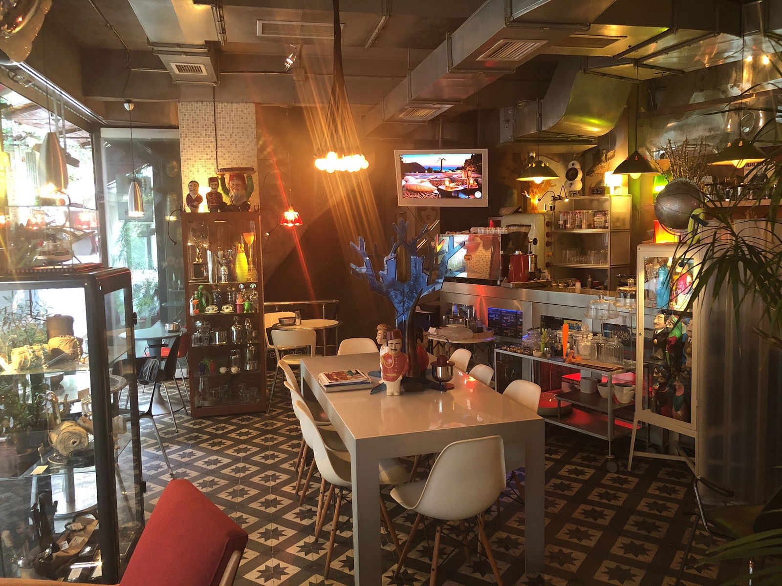 Fes Cafe- Abdulla Natural