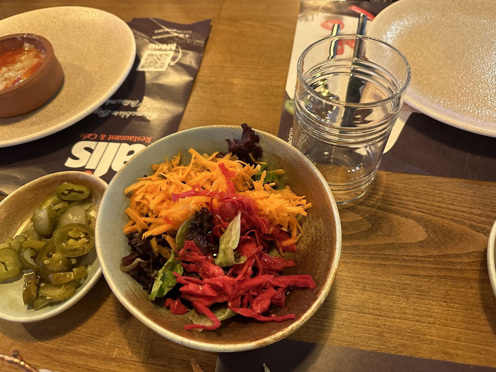 Ali̇s Restaurant Cafe