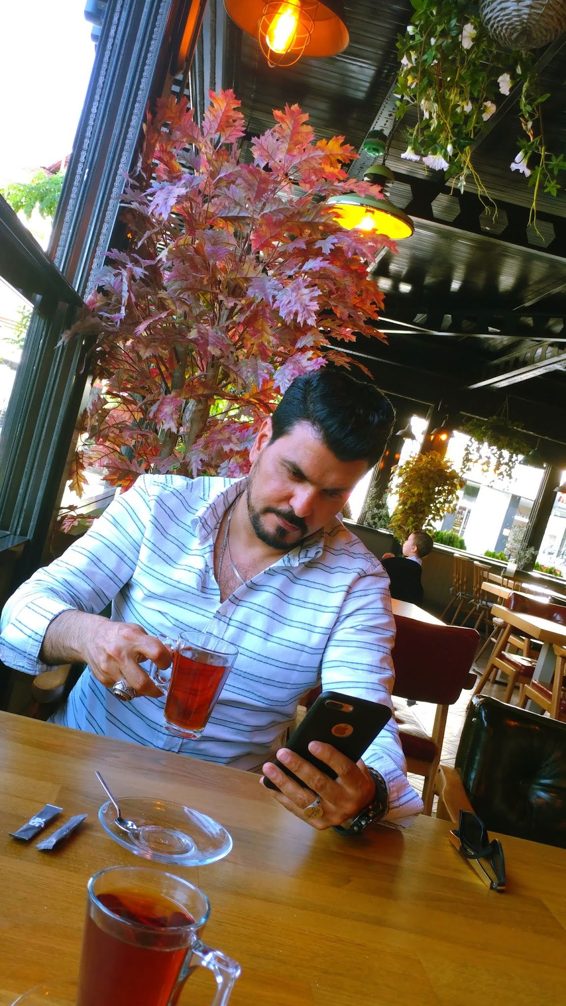 Ali̇s Restaurant Cafe