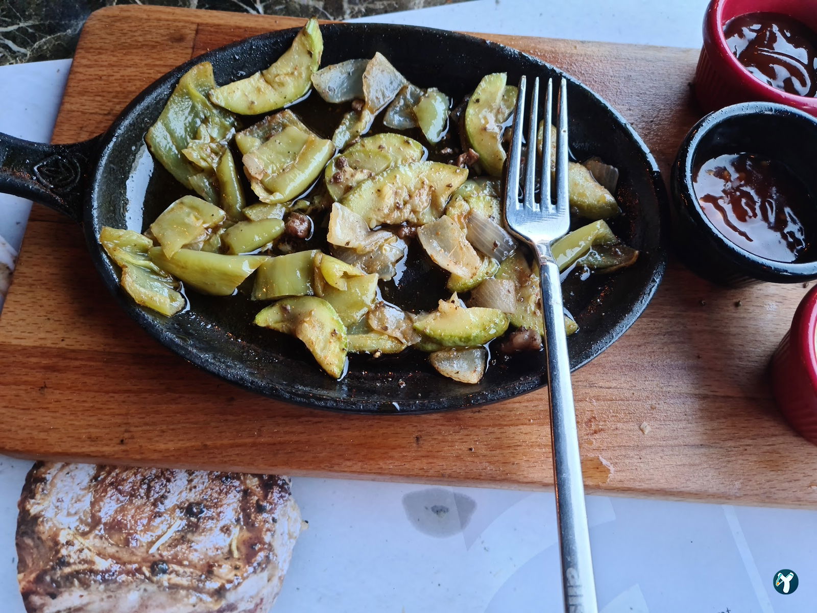 Ali̇s Restaurant Cafe