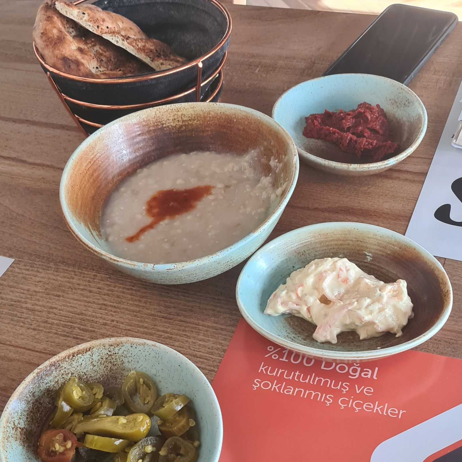 Ali̇s Restaurant Cafe