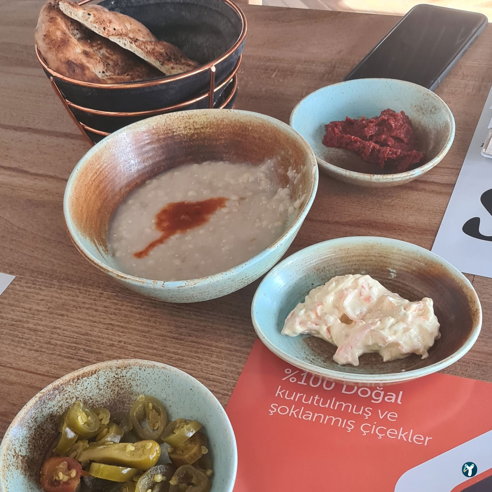 Ali̇s Restaurant Cafe