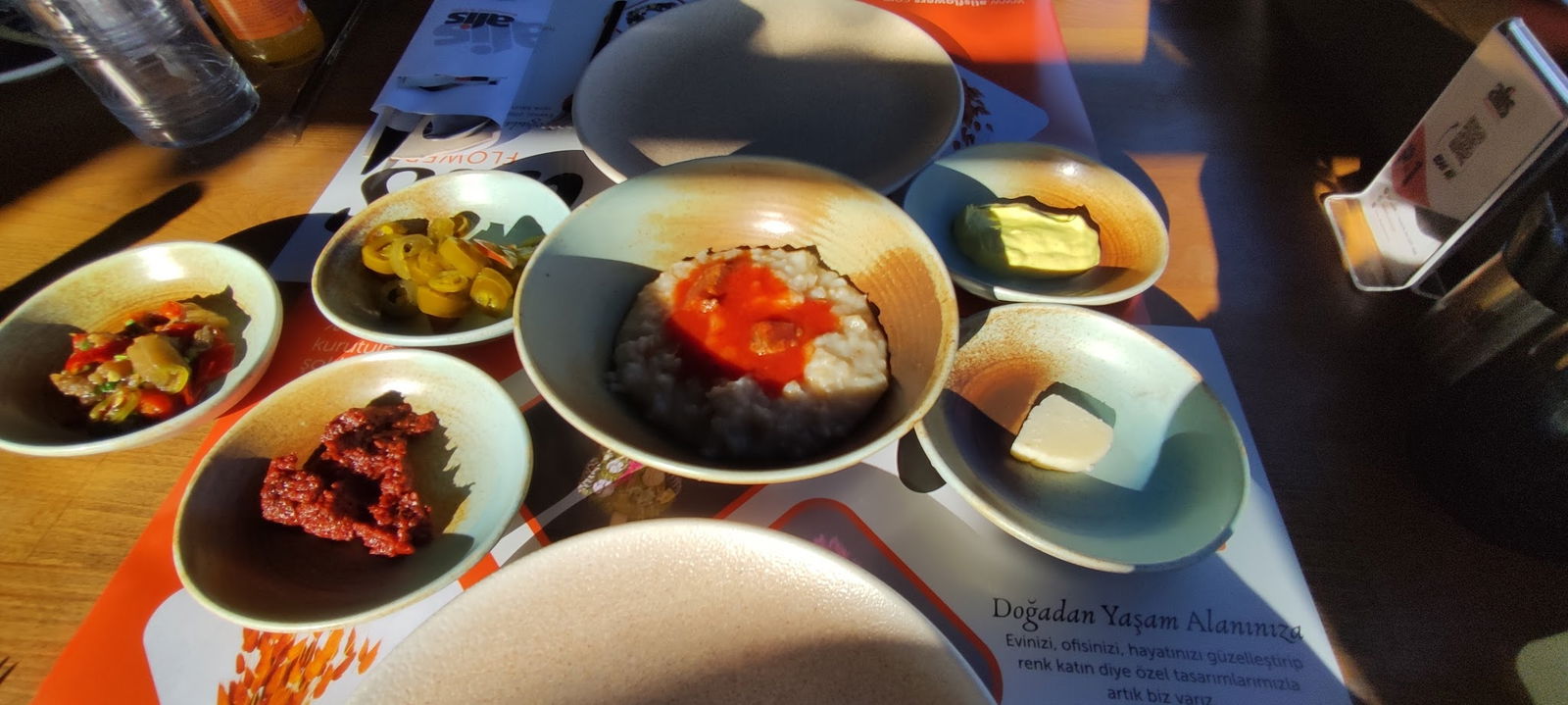 Ali̇s Restaurant Cafe