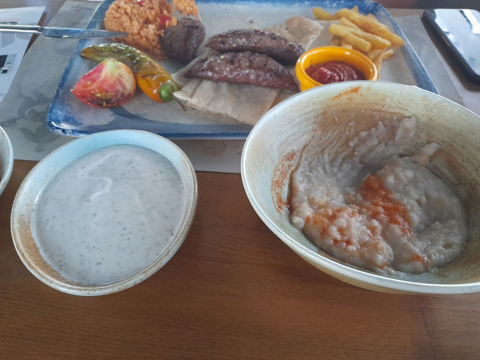 Ali̇s Restaurant Cafe