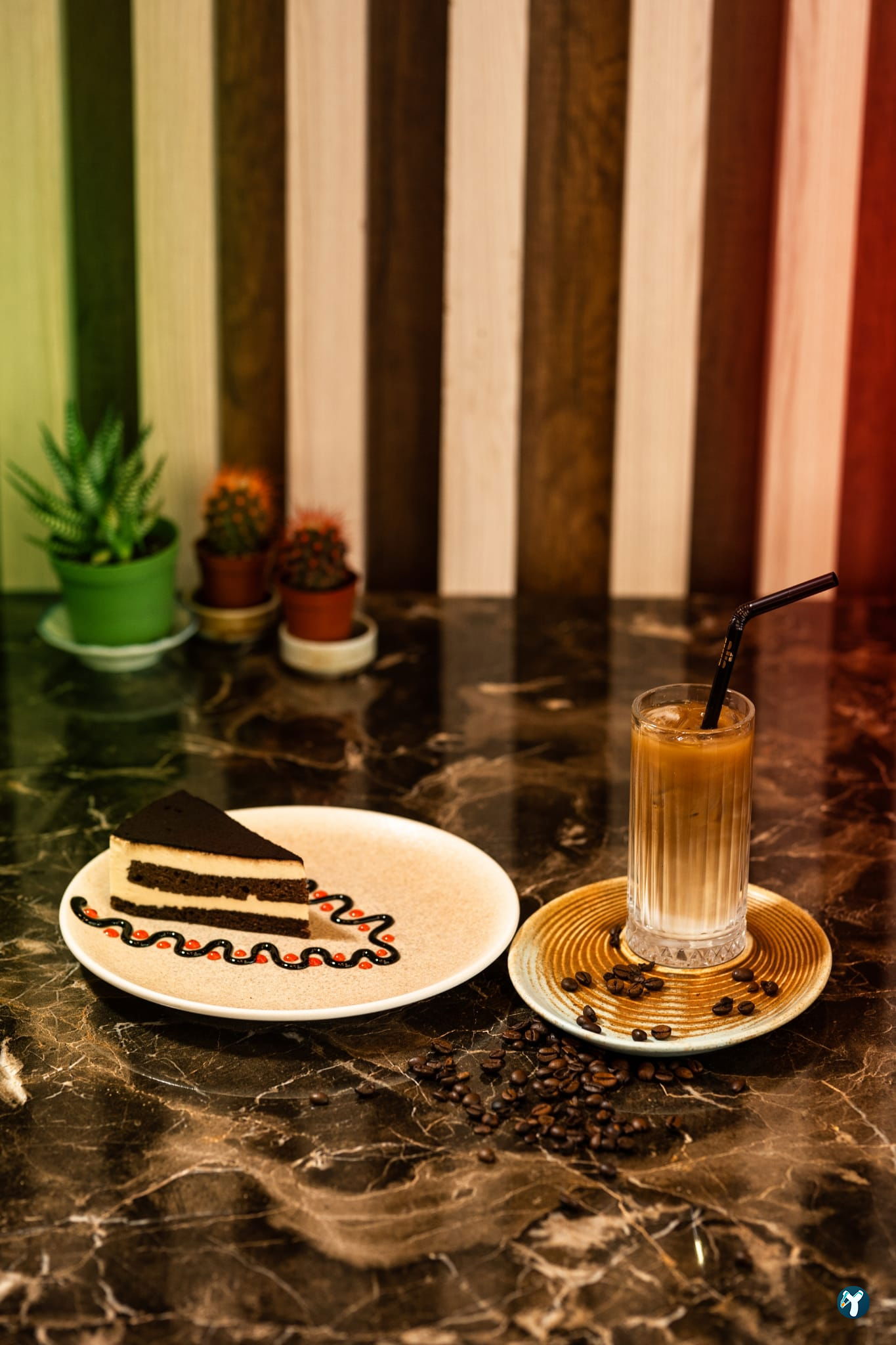Ali̇s Restaurant Cafe