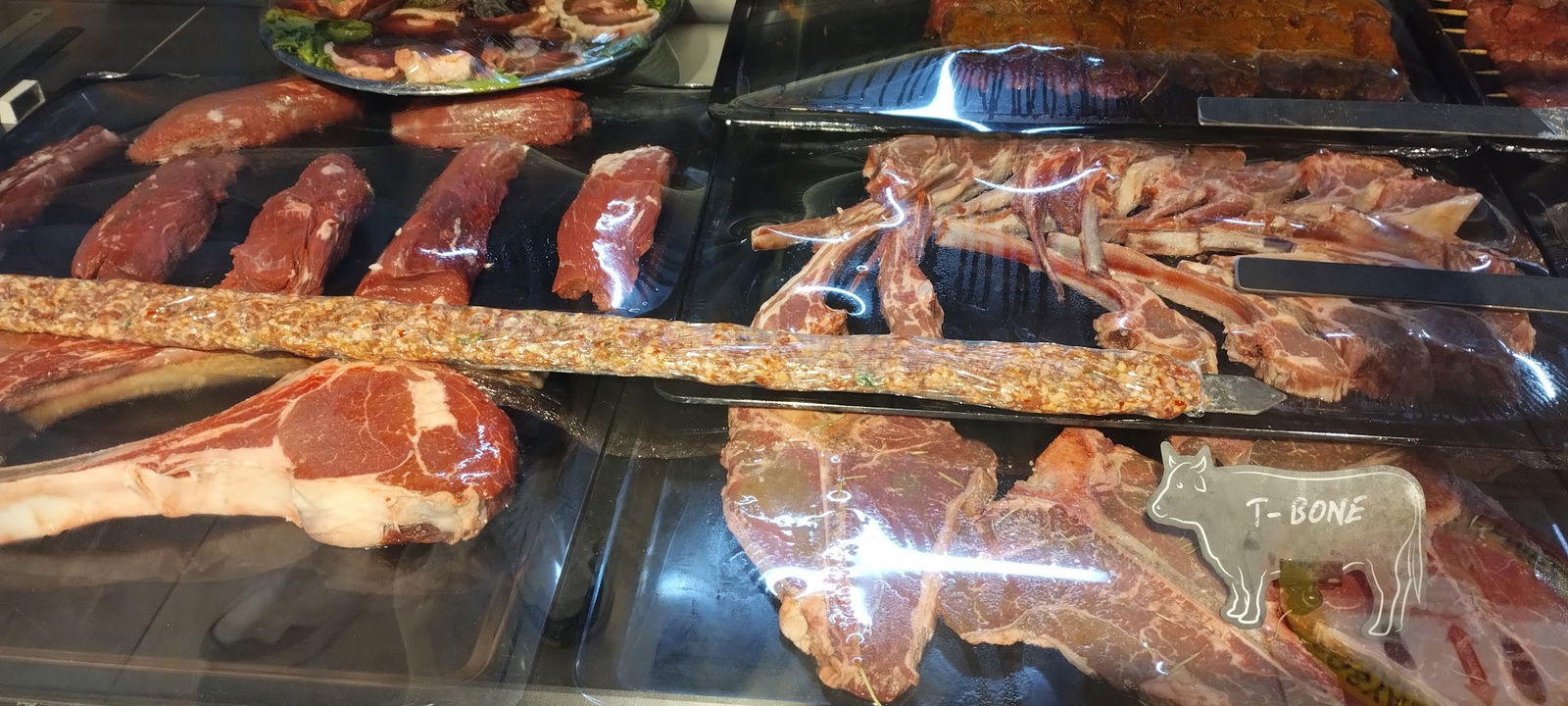 Ali̇s Restaurant Cafe