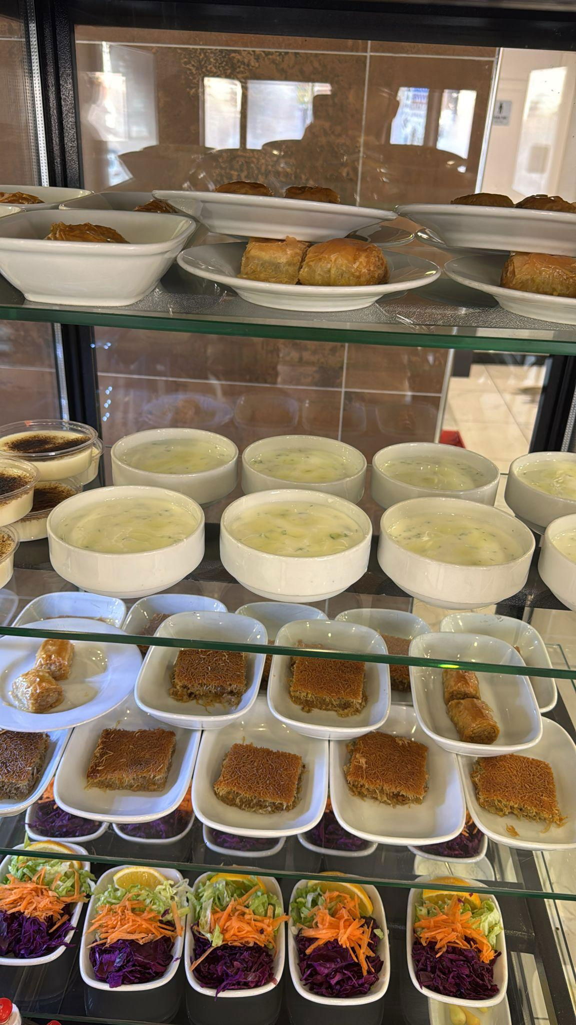 Eki̇n Sofrasi Pi̇de Lahmacun Salonu