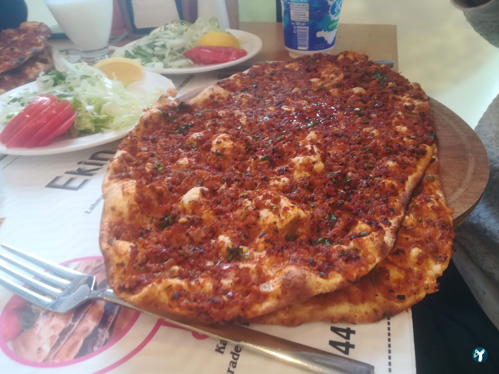 Eki̇n Sofrasi Pi̇de Lahmacun Salonu
