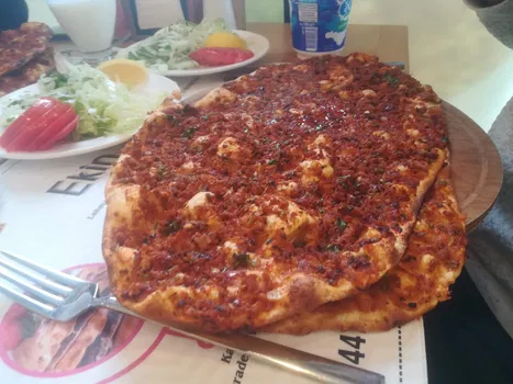 Eki̇n Sofrasi Pi̇de Lahmacun Salonu resimleri