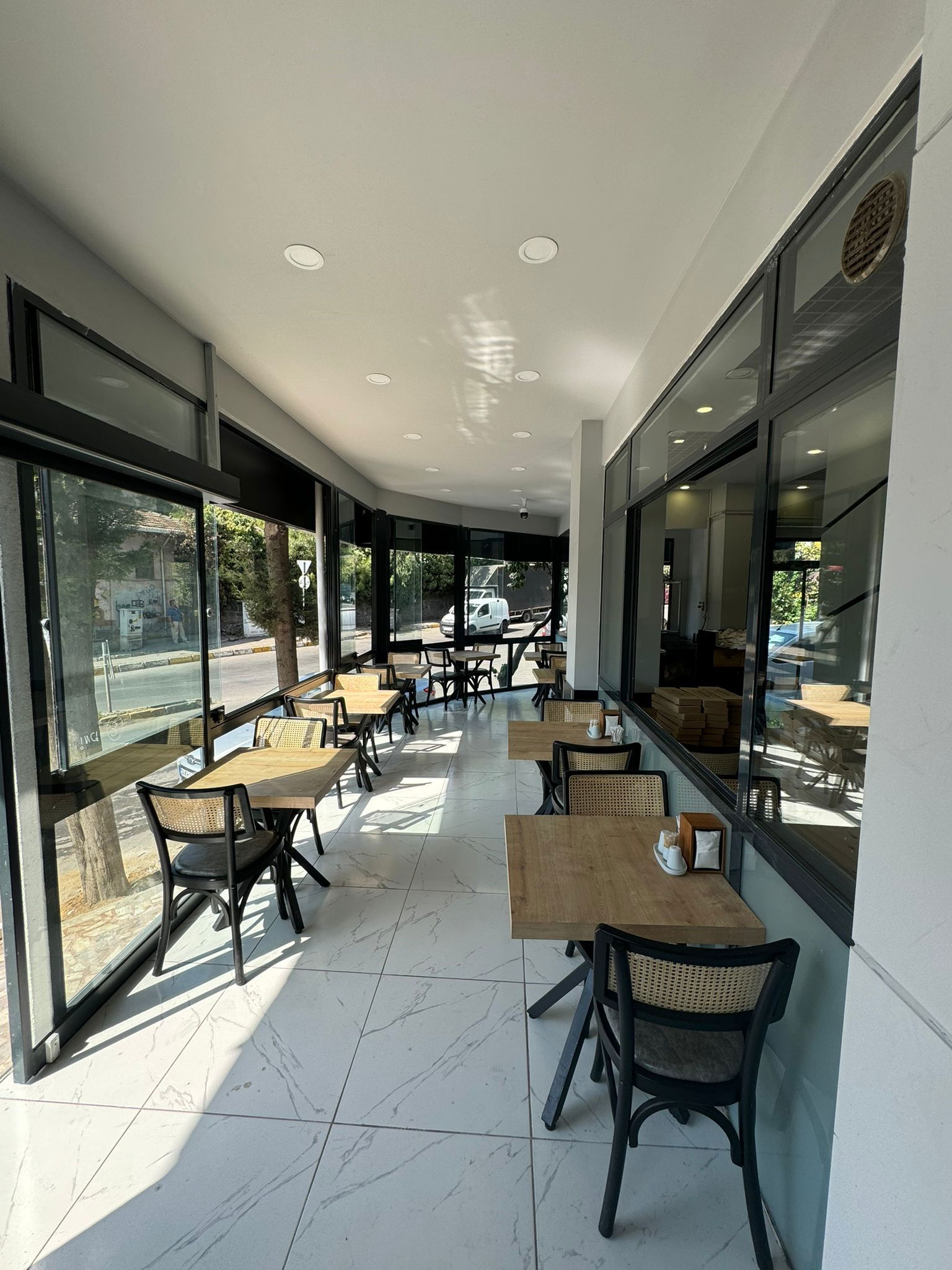 Eki̇n Sofrasi Pi̇de Lahmacun Salonu