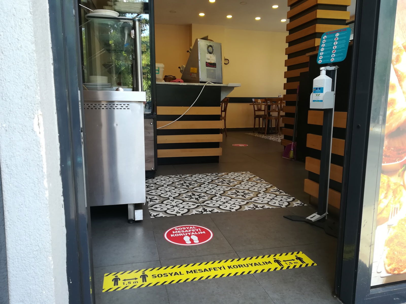 Eki̇n Sofrasi Pi̇de Lahmacun Salonu