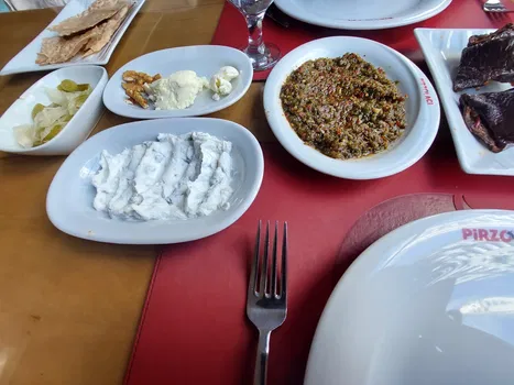 Pi̇rzolaci resimleri