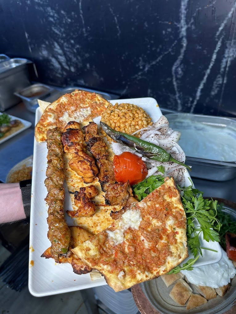 Taner Usta Pide Kebap