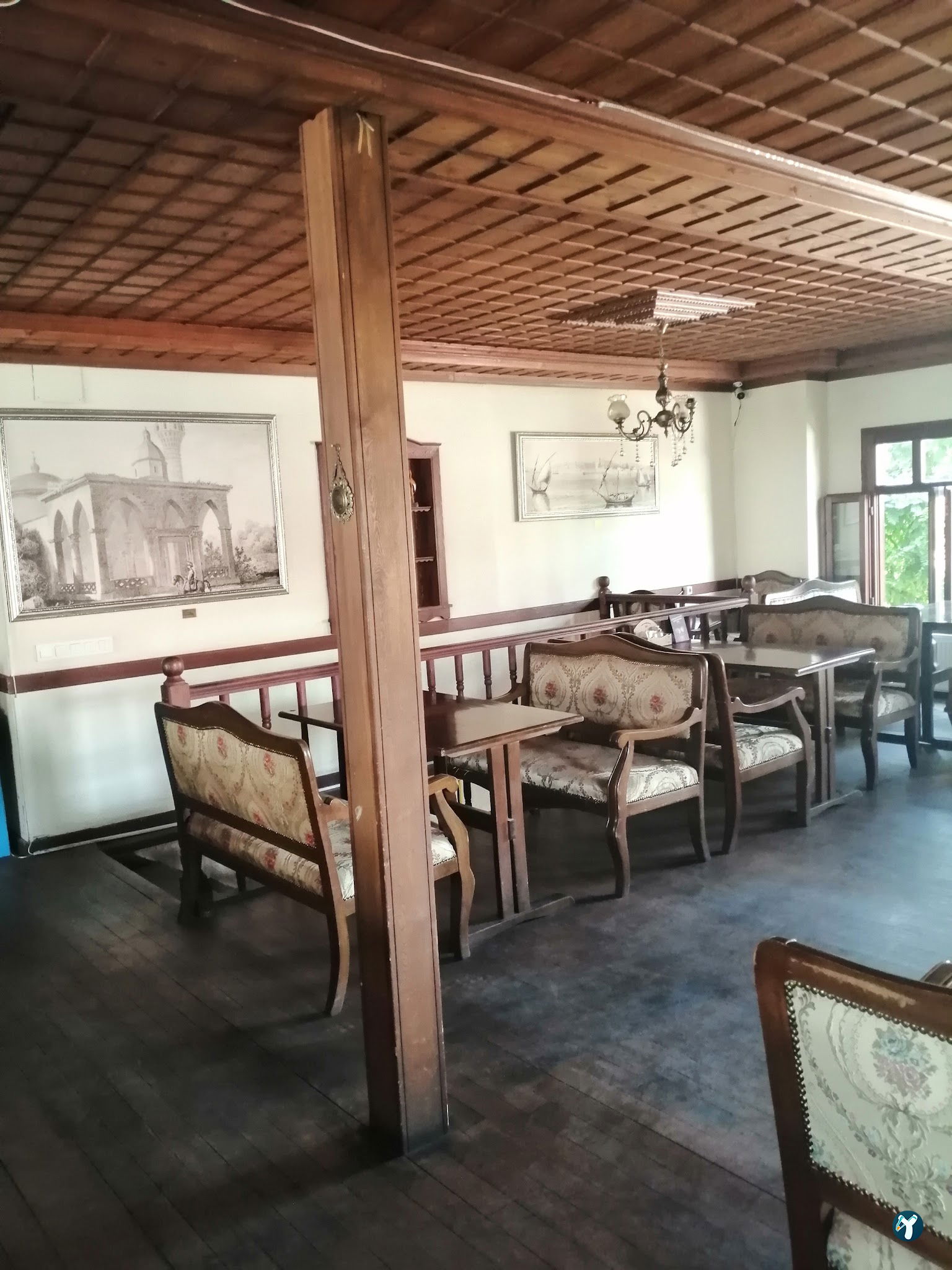 Tari̇hi̇ Hamamönü Kahveci̇si̇