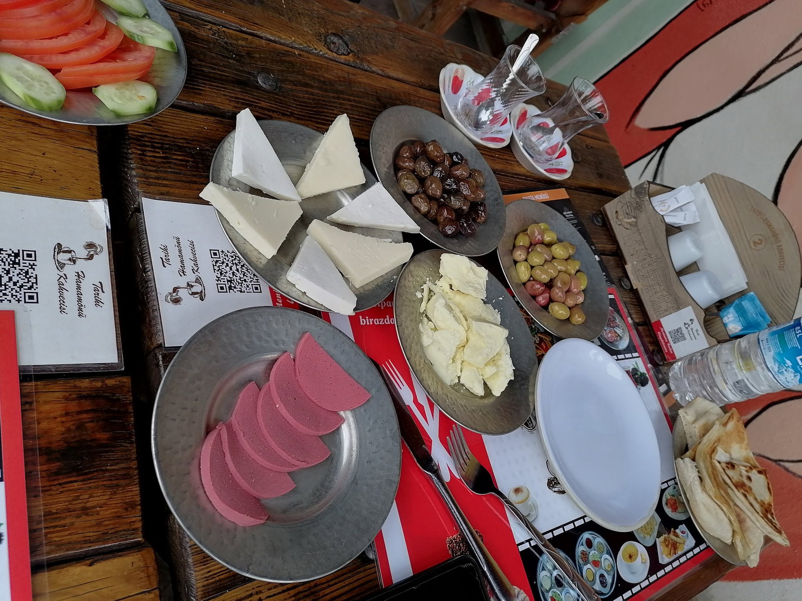Tari̇hi̇ Hamamönü Kahveci̇si̇