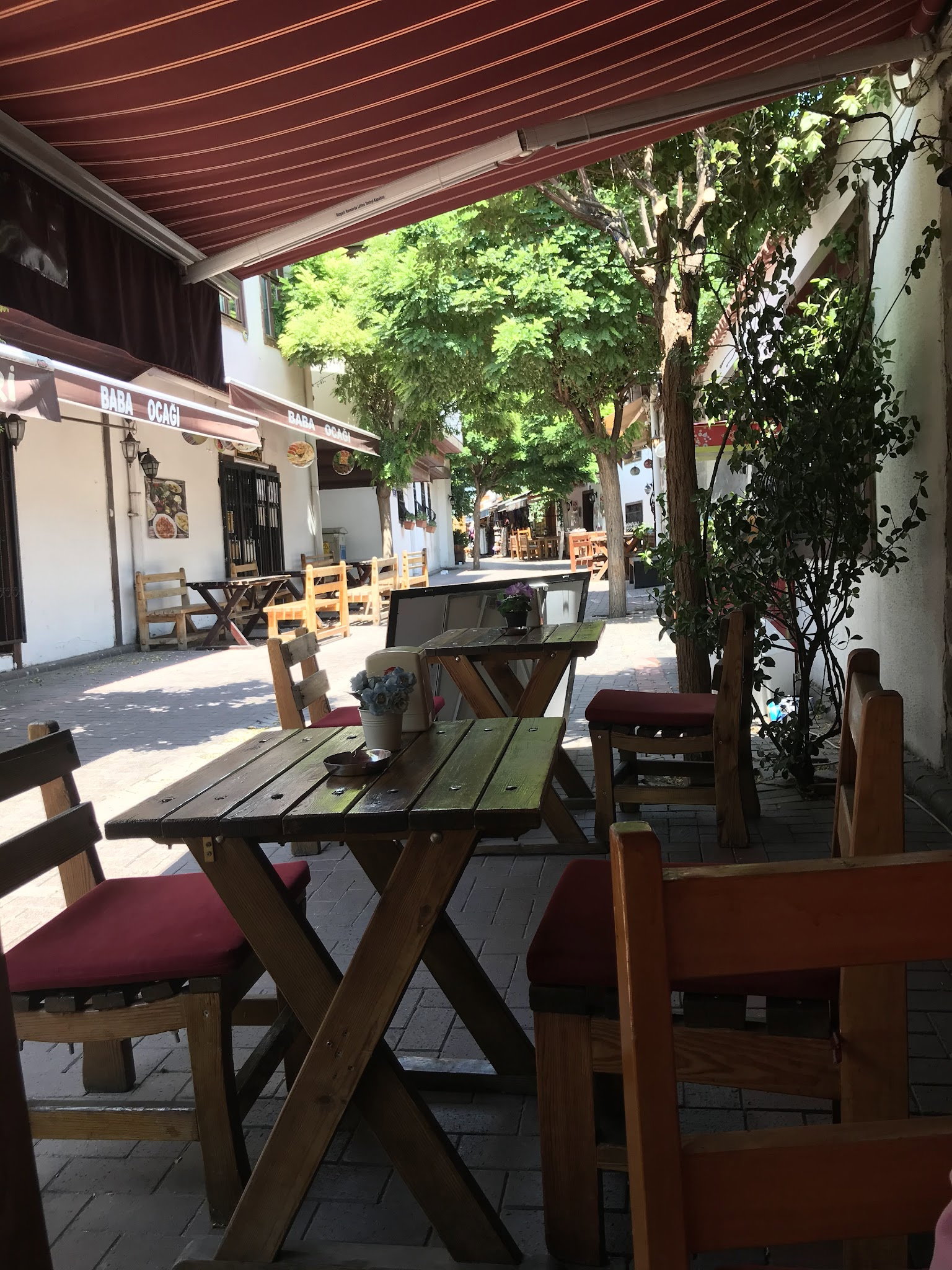 Tari̇hi̇ Hamamönü Kahveci̇si̇