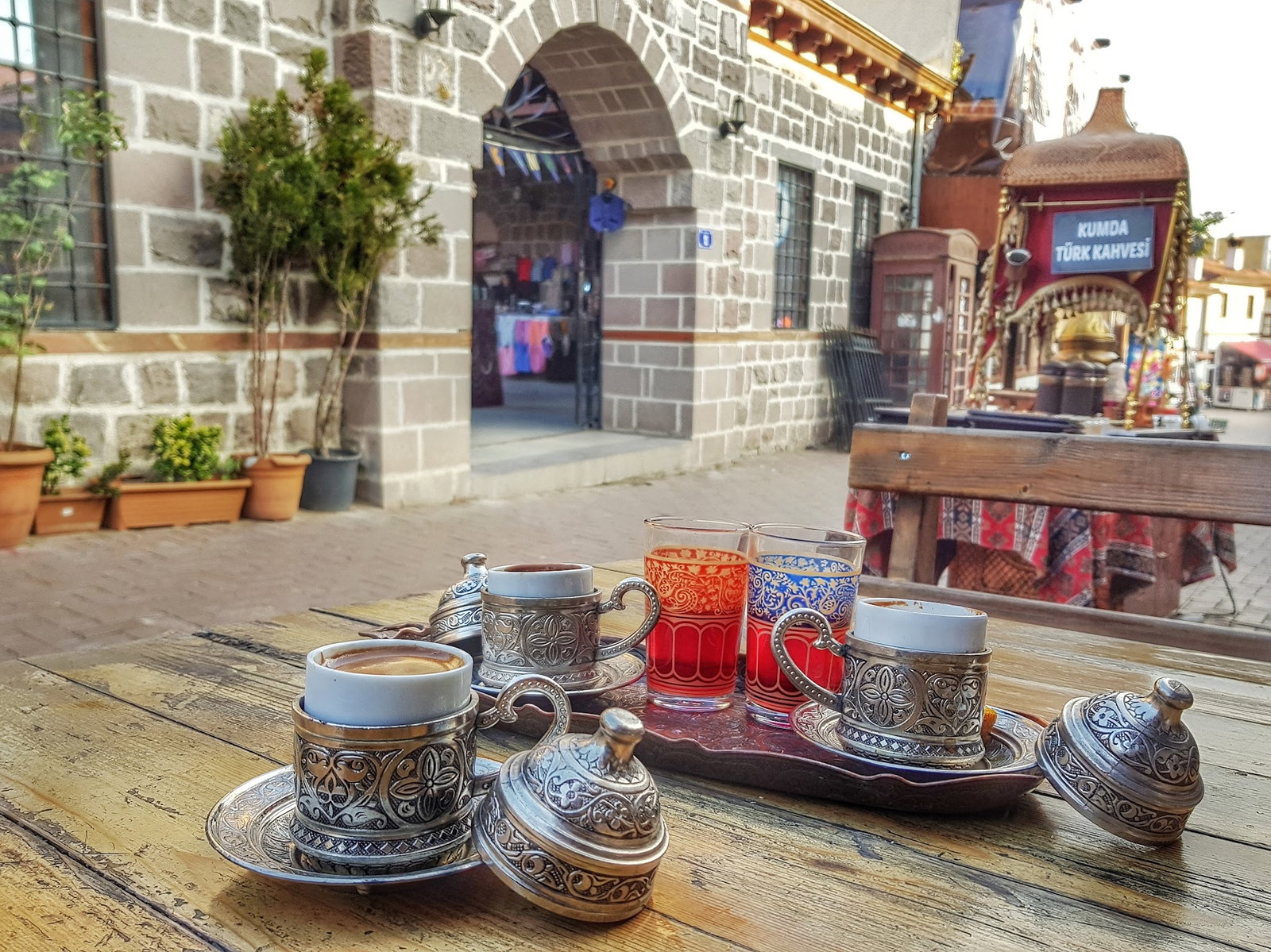Tari̇hi̇ Hamamönü Kahveci̇si̇
