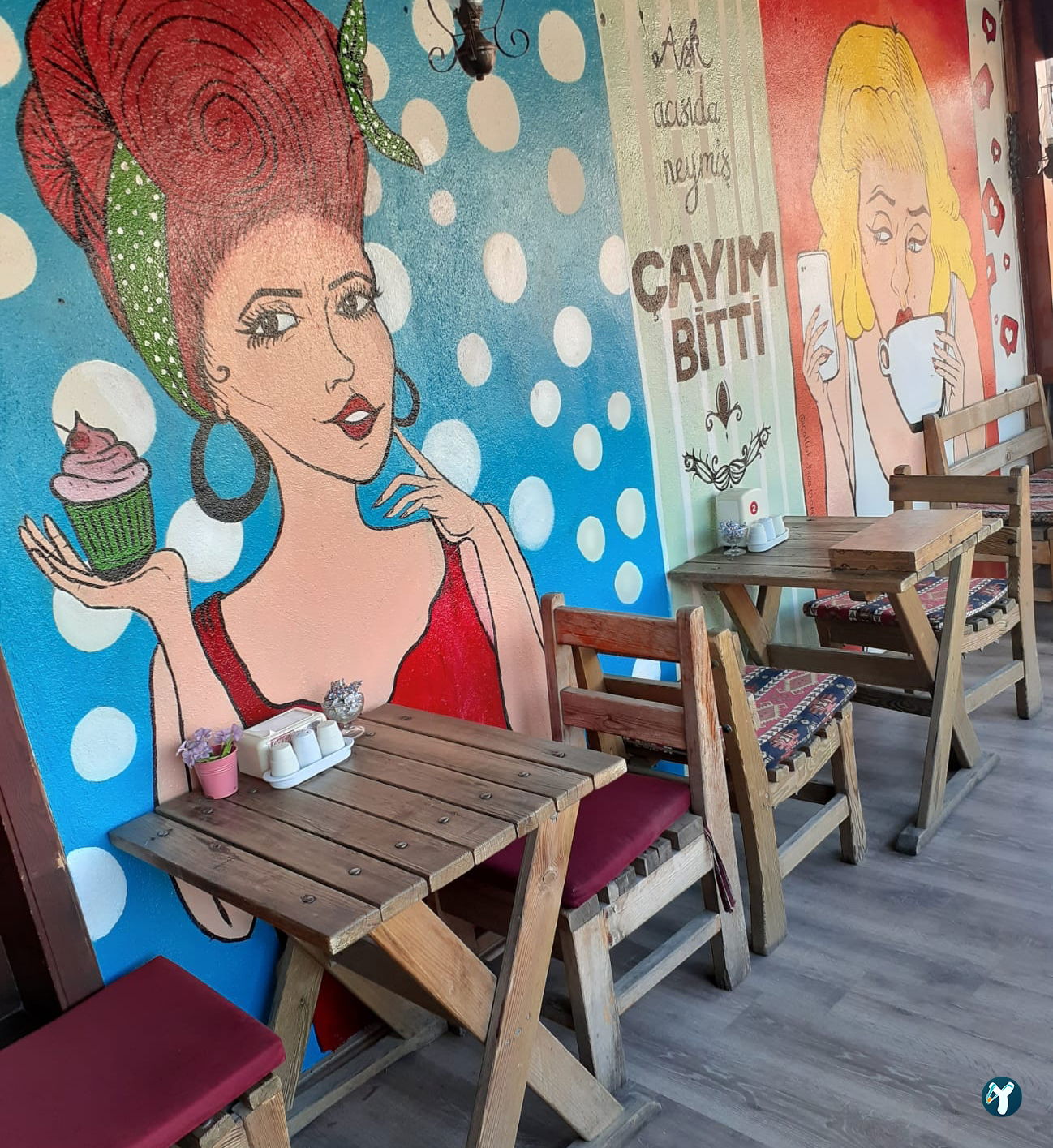 Tari̇hi̇ Hamamönü Kahveci̇si̇