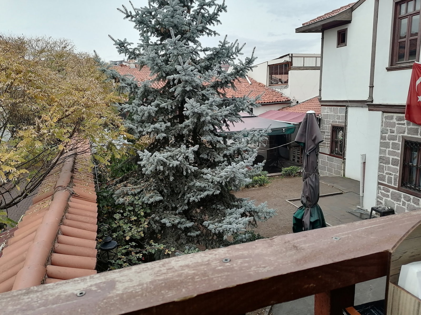 Tari̇hi̇ Hamamönü Kahveci̇si̇