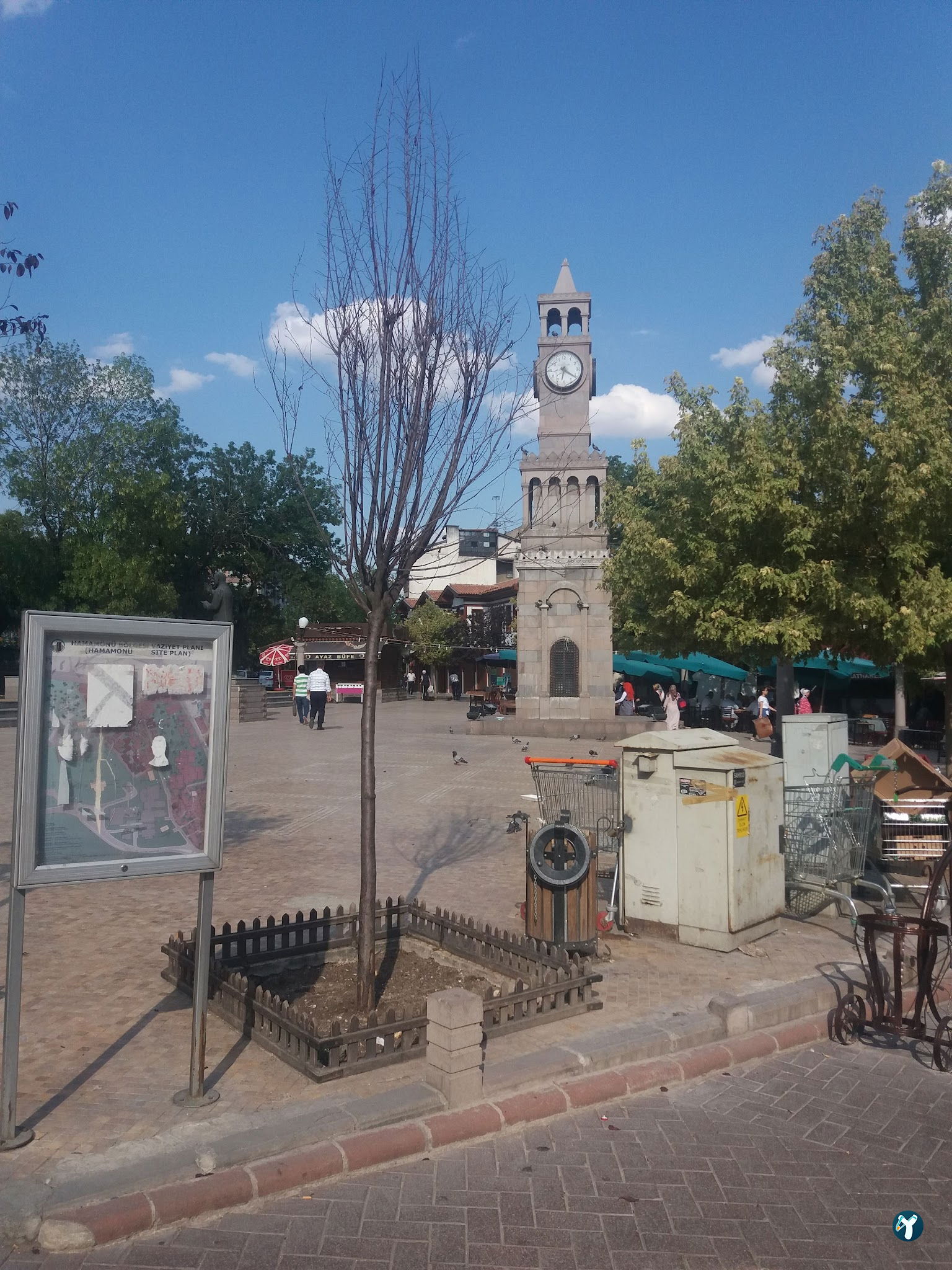 Tari̇hi̇ Hamamönü Kahveci̇si̇