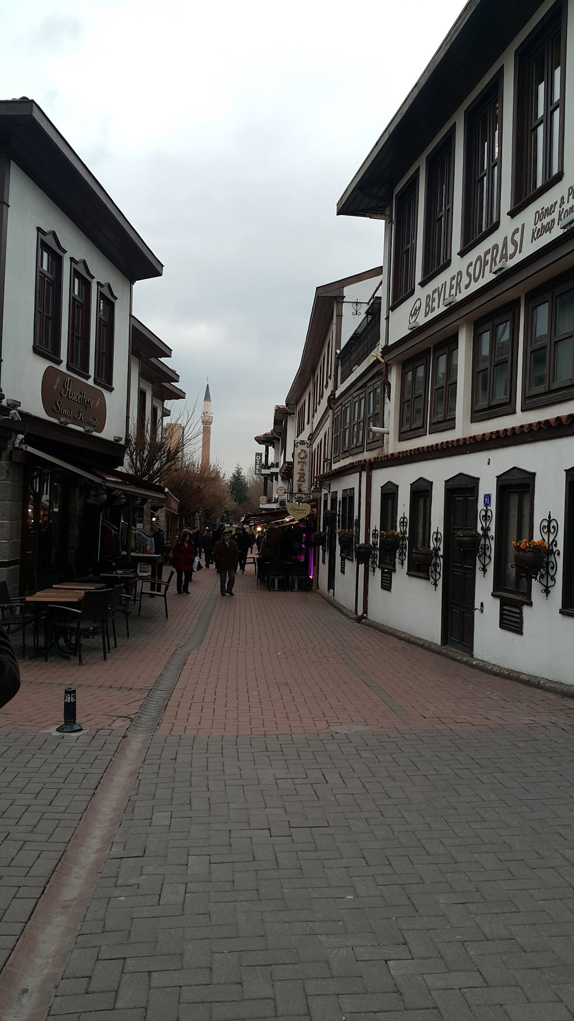 Tari̇hi̇ Hamamönü Kahveci̇si̇
