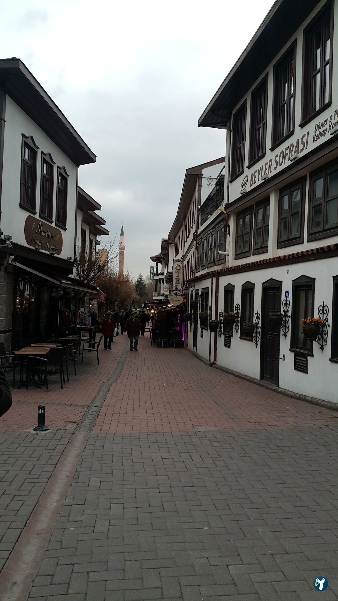 Tari̇hi̇ Hamamönü Kahveci̇si̇