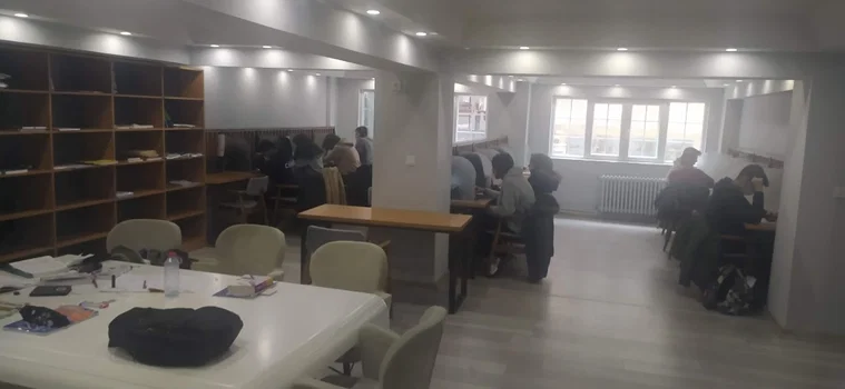 Hypatia Kütüphane Cafe resimleri