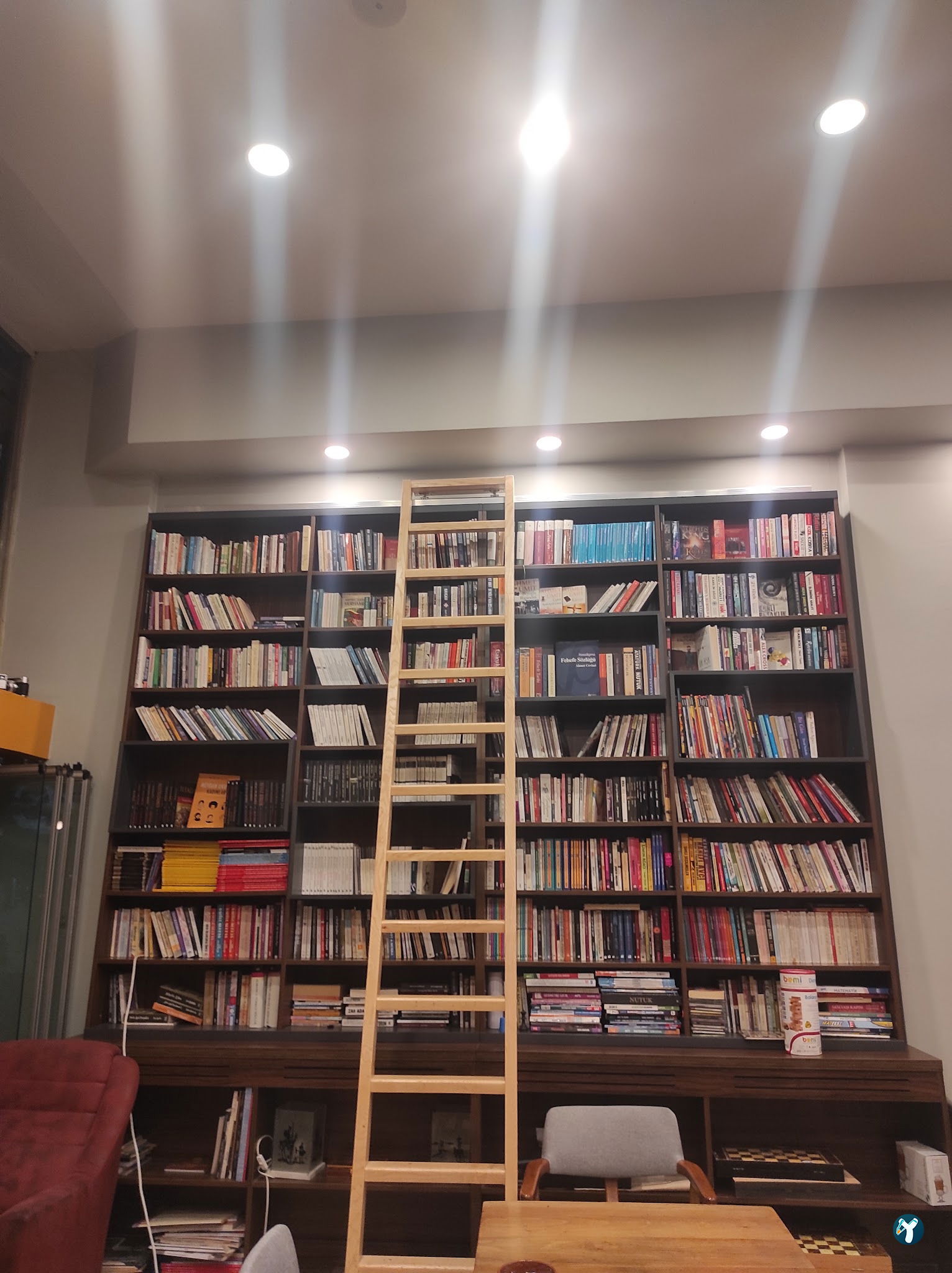 Hypatia Kütüphane Cafe