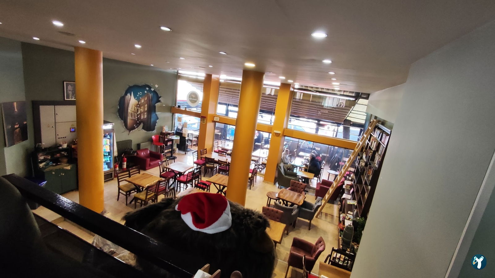 Hypatia Kütüphane Cafe