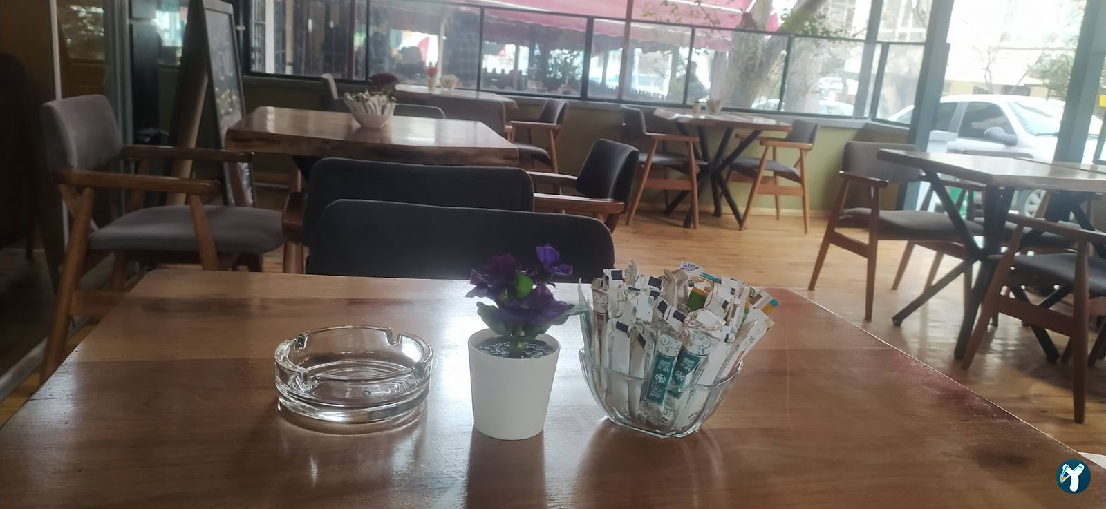 Hypatia Kütüphane Cafe
