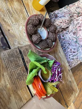 Yalla Falafel resimleri Yalla Falafel resimleri