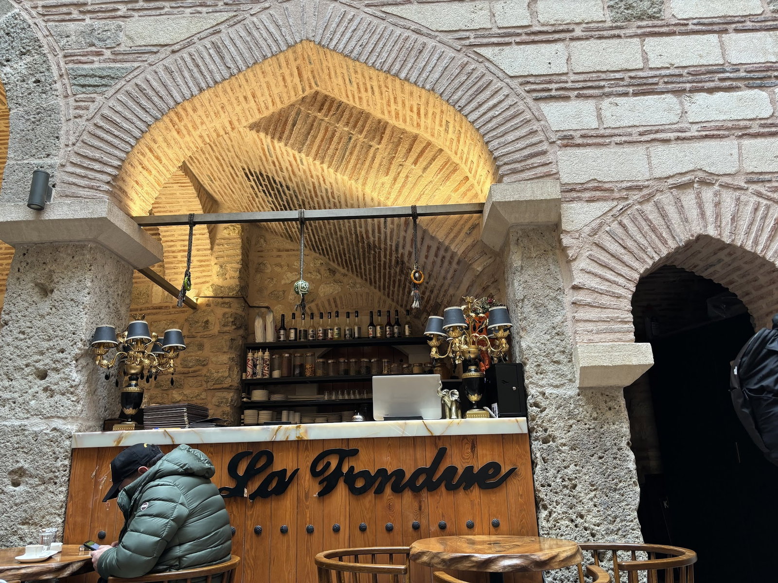 La Fondue Restaurant Cafe