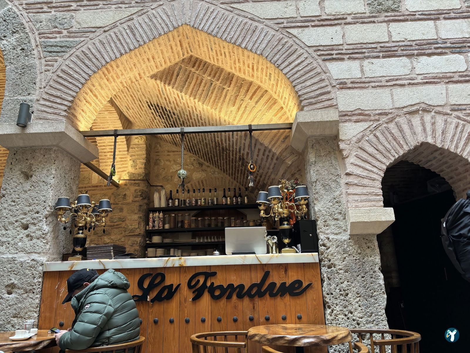 La Fondue Restaurant Cafe