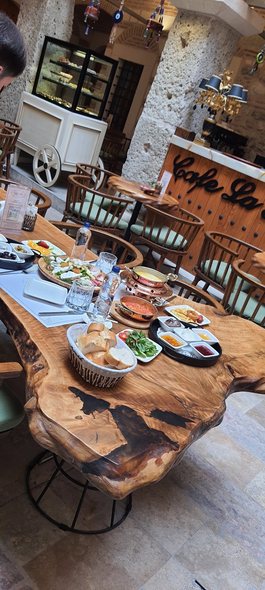La Fondue Restaurant Cafe