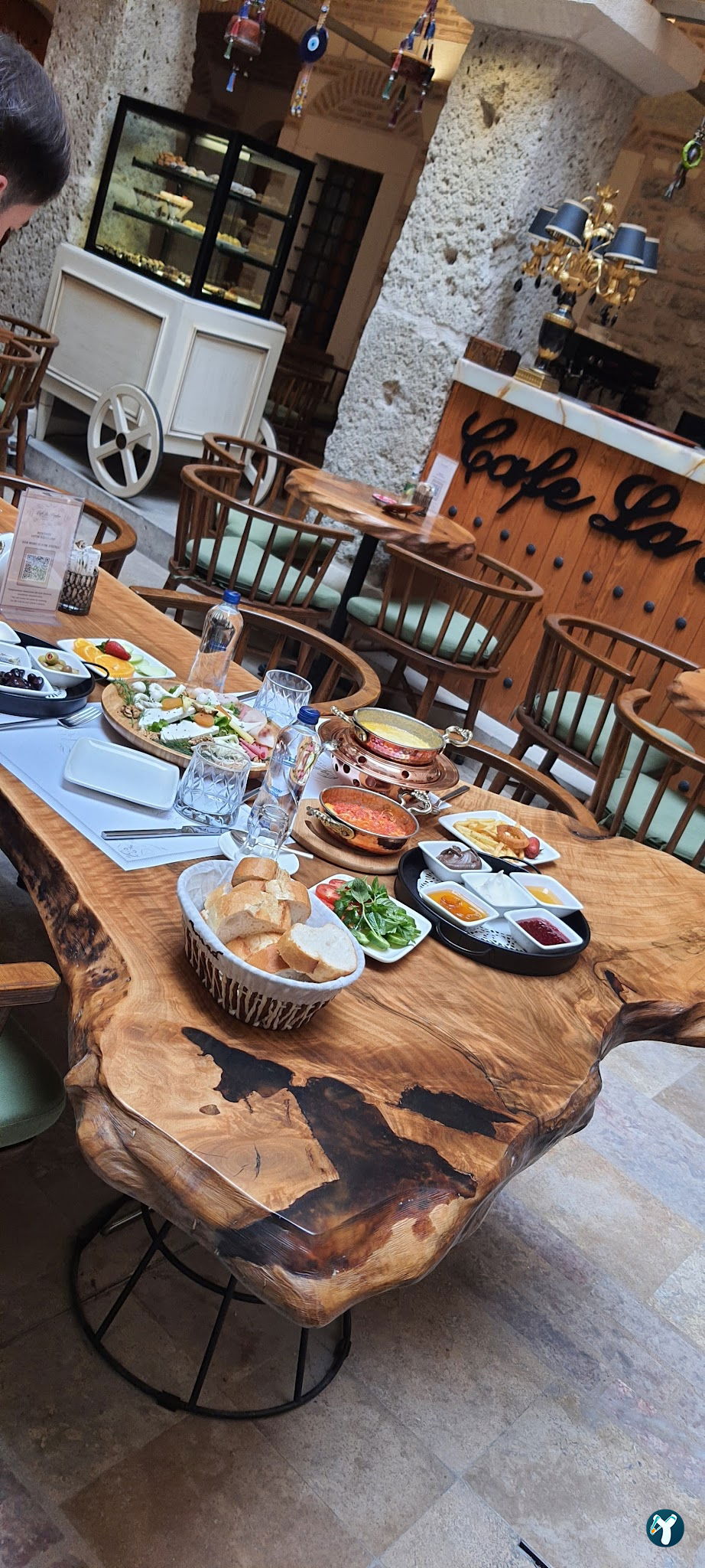 La Fondue Restaurant Cafe