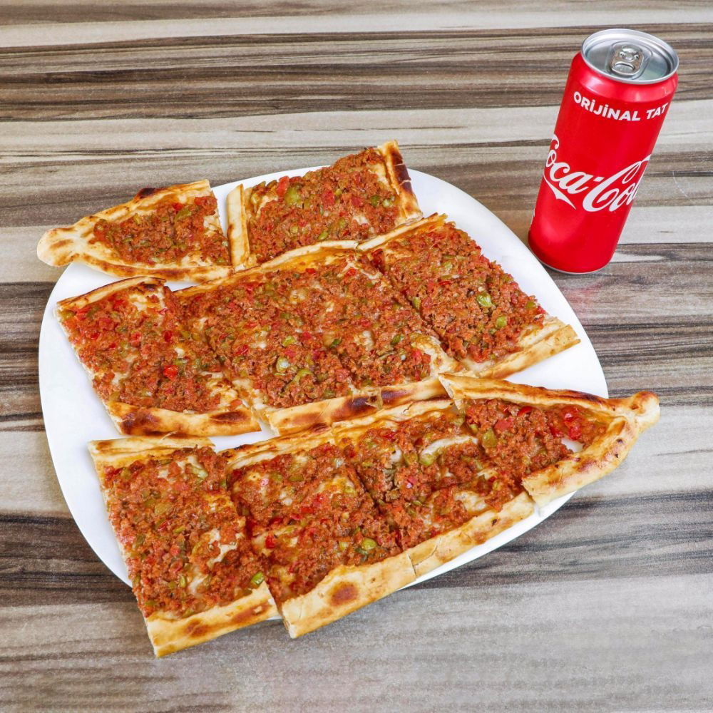 Coca-Cola Fırsatı (Kıymalı Pide)