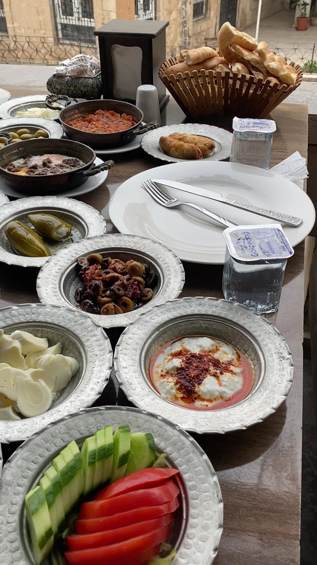 Mardi̇N Keyf-İ Teras Kahvalti Salonu
