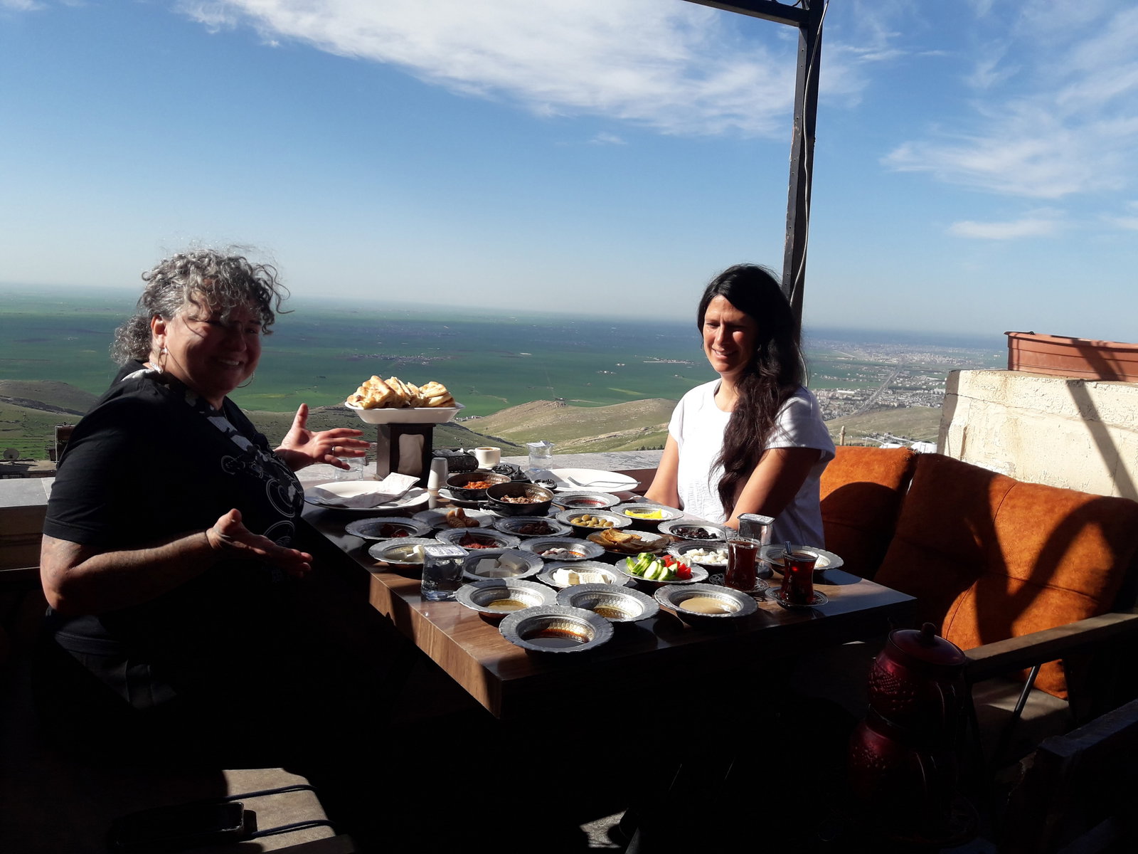 Mardi̇N Keyf-İ Teras Kahvalti Salonu