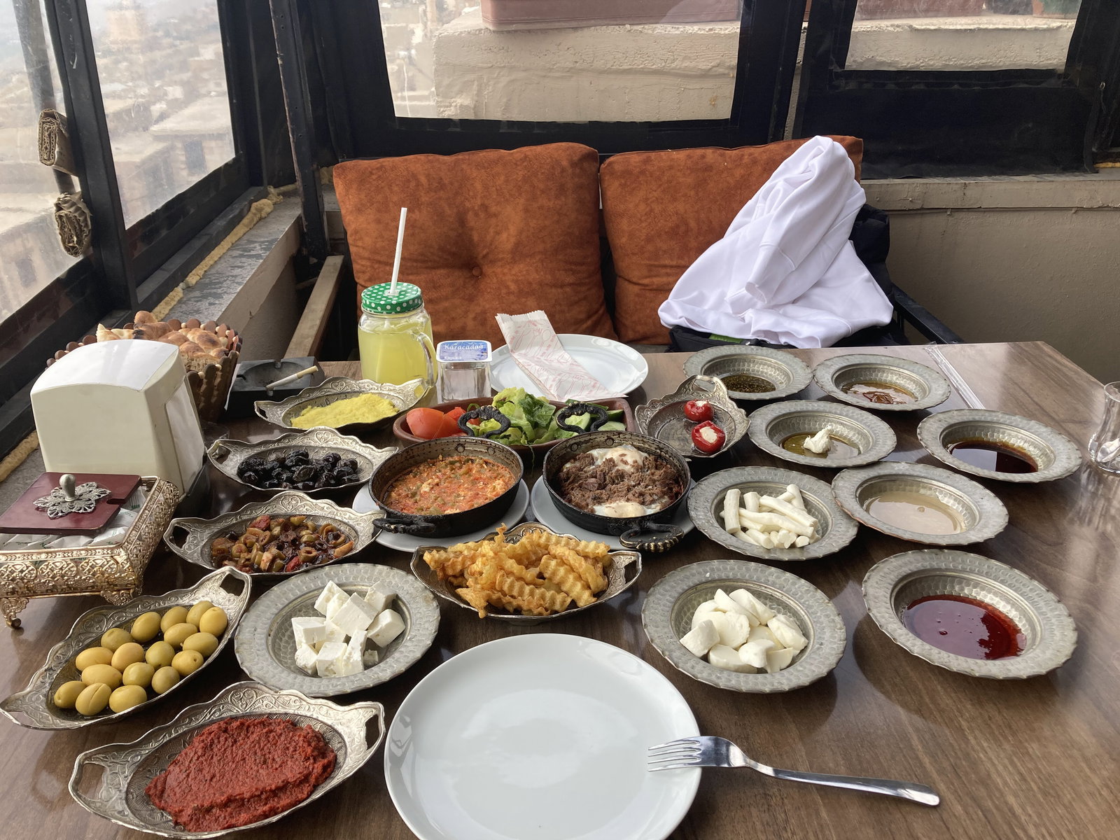 Mardi̇N Keyf-İ Teras Kahvalti Salonu
