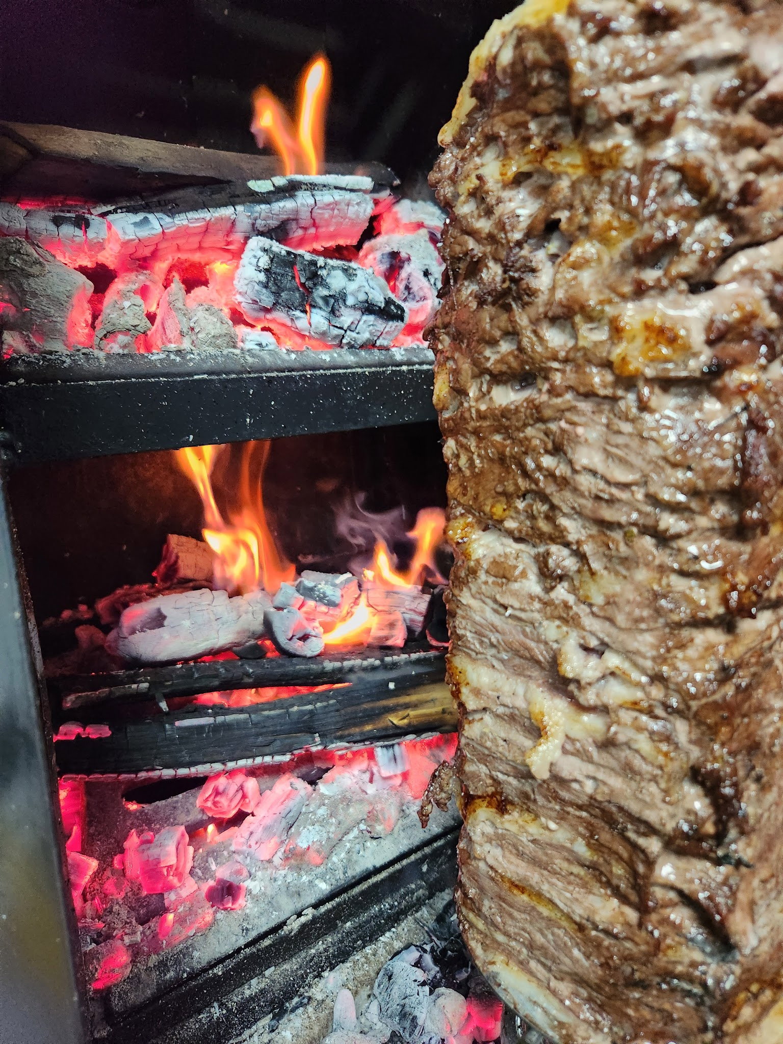 Nezir Et Döner Restaurant