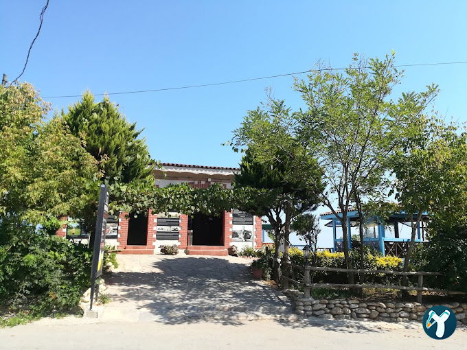 Rokethane Restoran Kafe