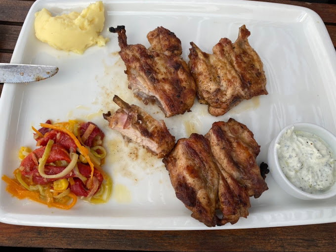Rokethane Restoran Kafe