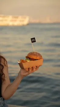 Neones Burger Karşıyaka resimleri